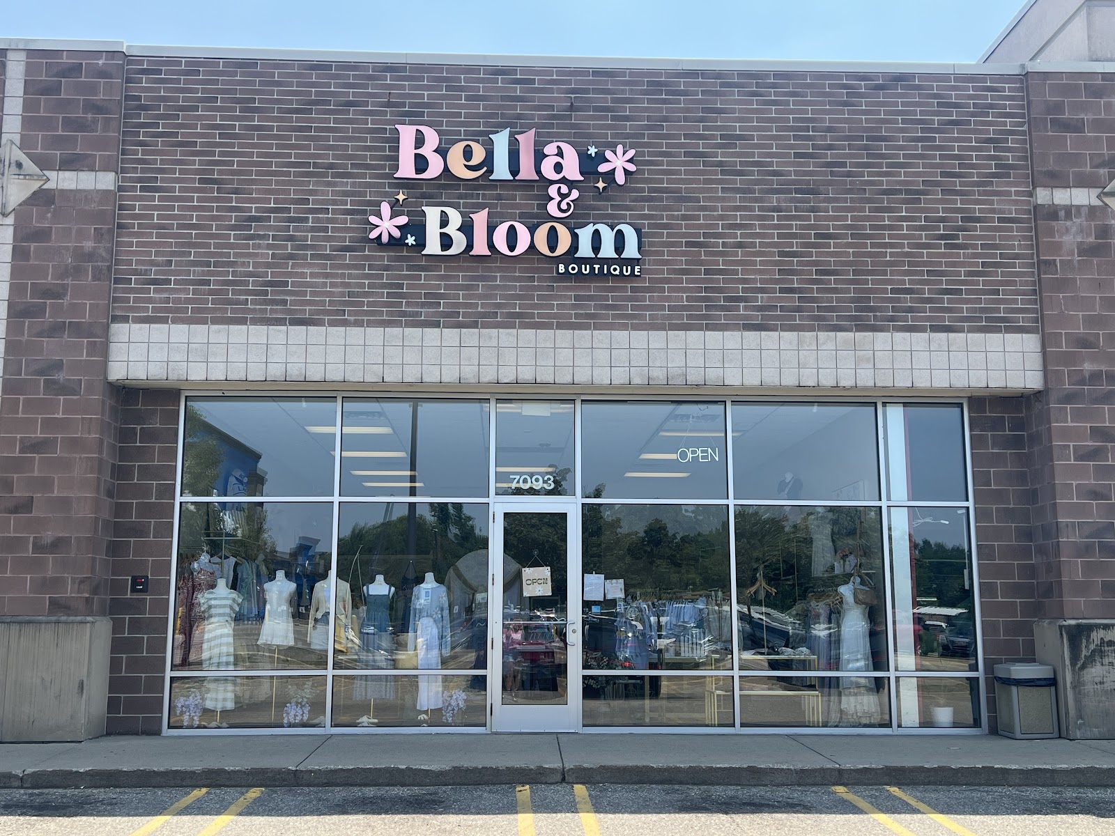 Bella and Bloom Boutique, LLC — photo
