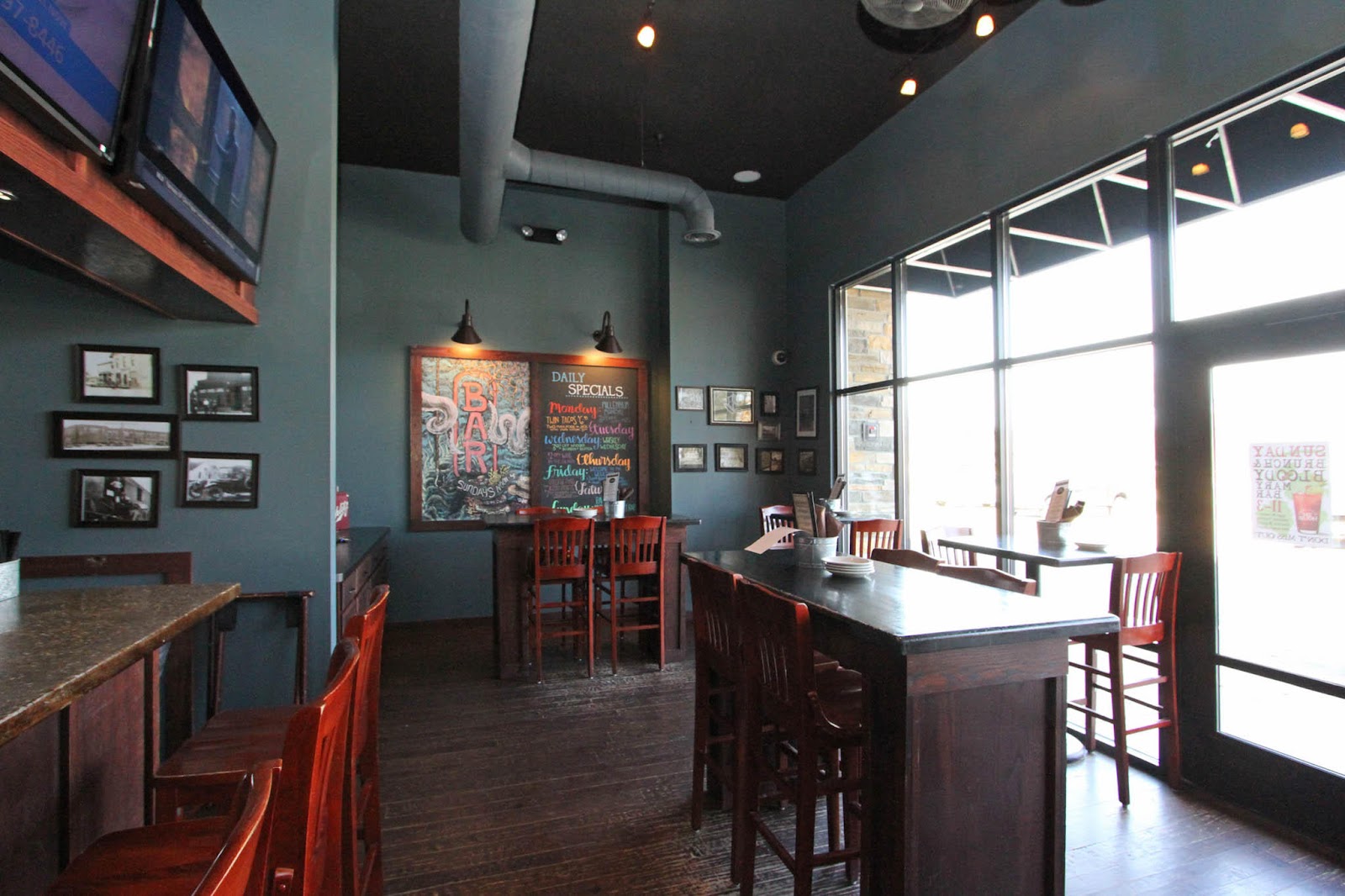 Centre Street Tap House in Portage