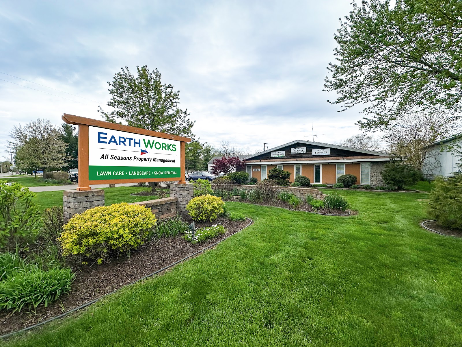 Clark Logic EarthWorks Lawn & Landscape in Portage