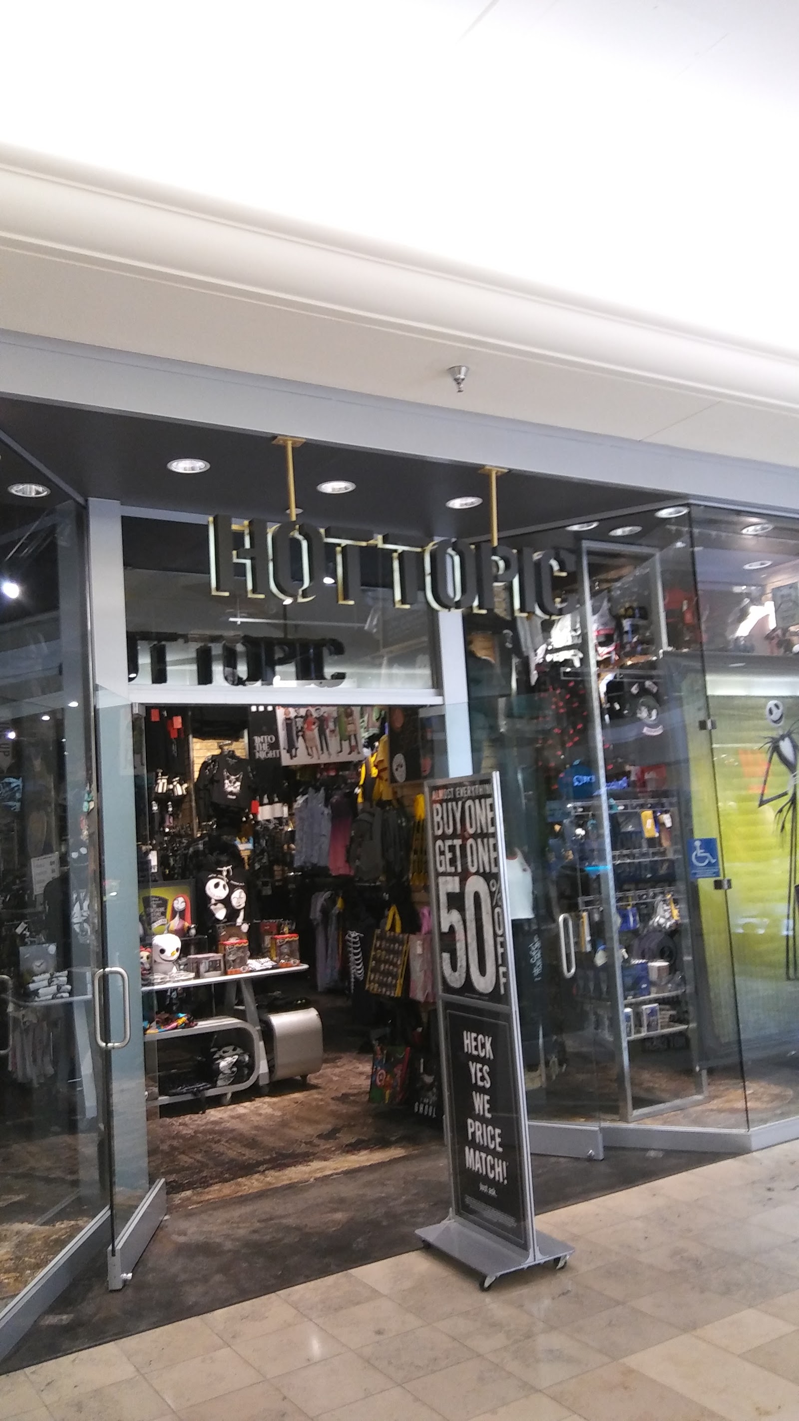 Hot Topic in Portage