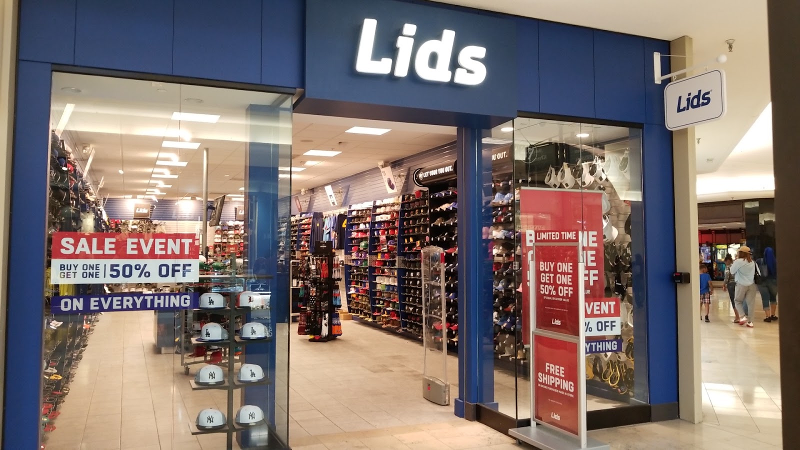 Lids in Portage