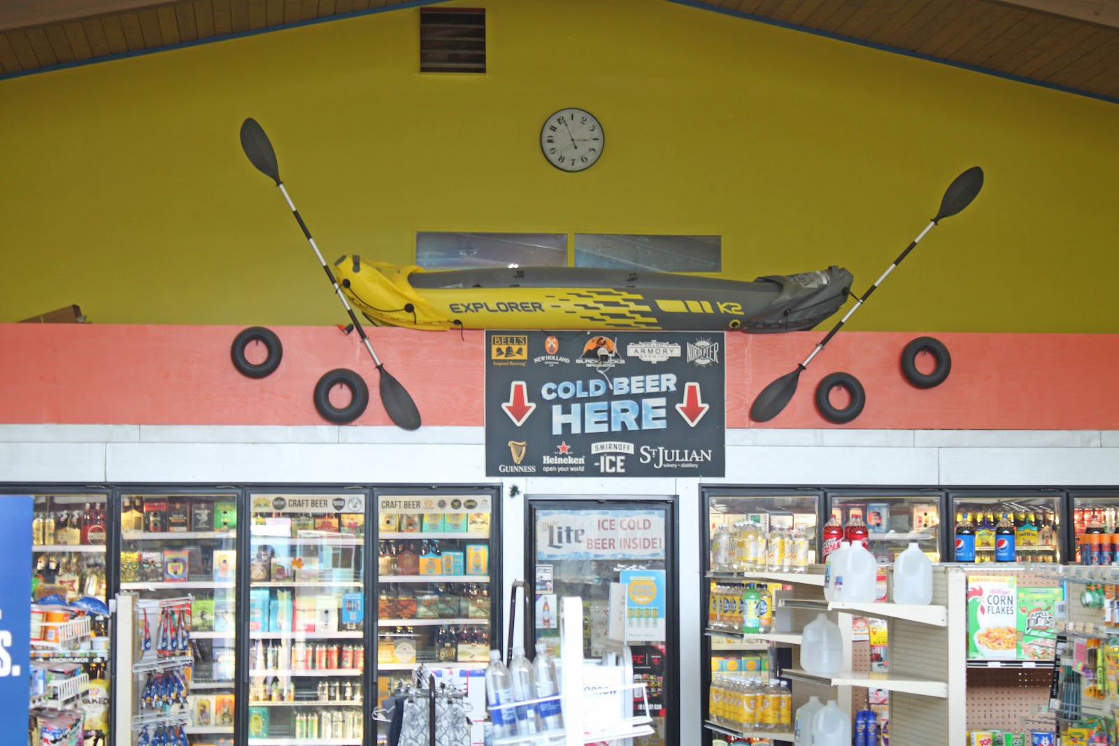 Long Lake Liquor & Market in Portage