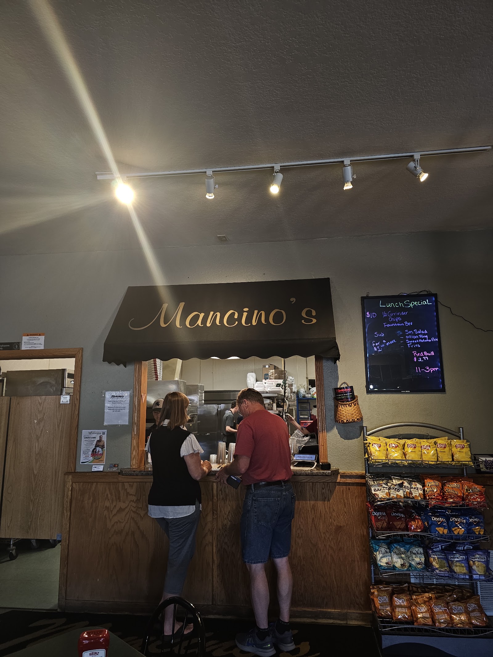 Mancino's Pizza & Grinders in Portage