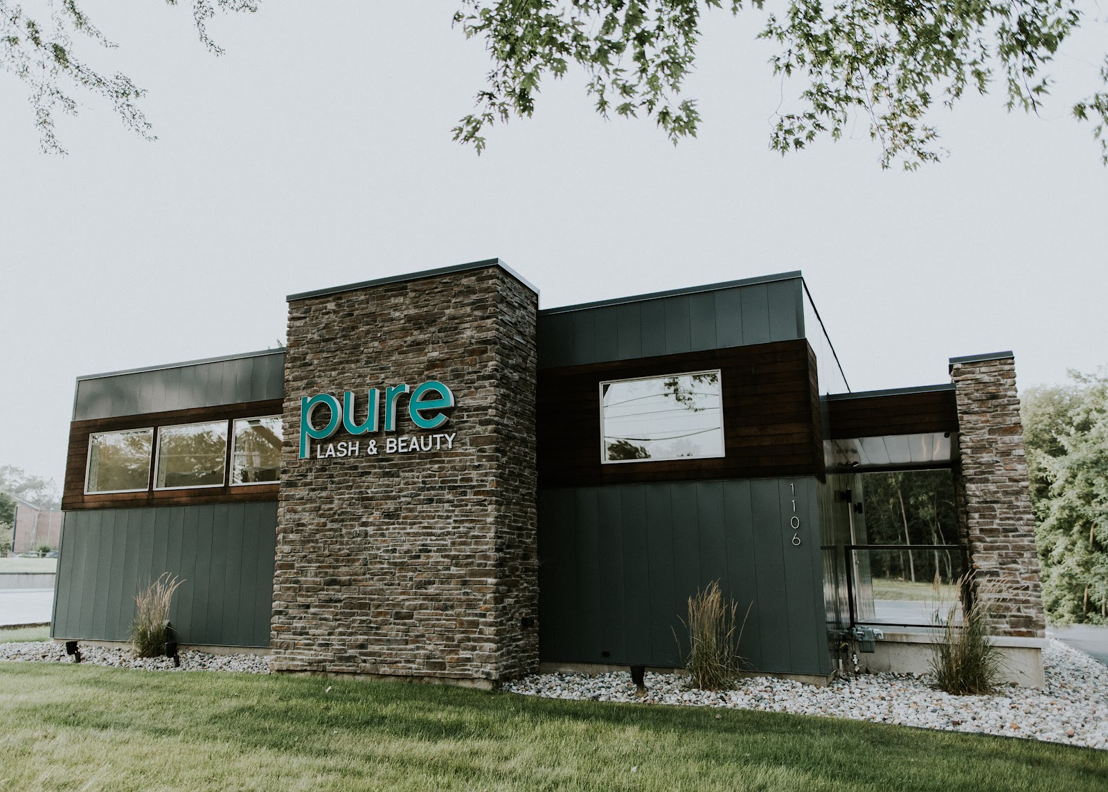 Pure Lash & Beauty in Portage