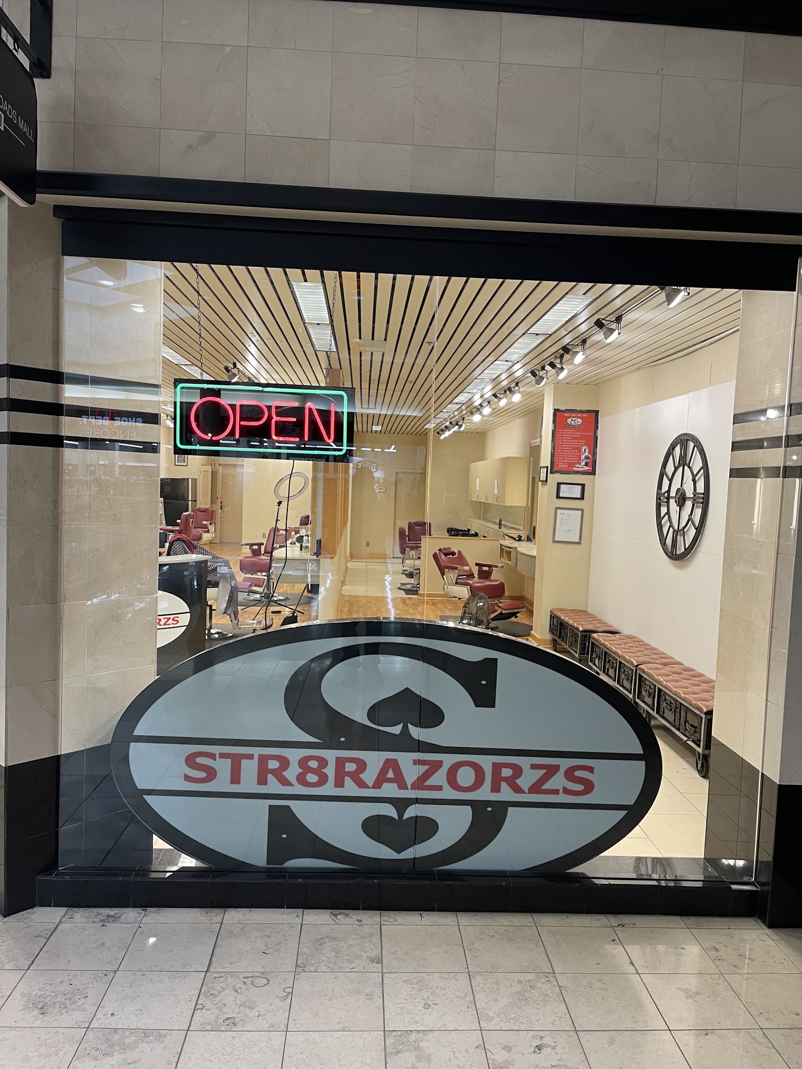 Str8razorzs — photo