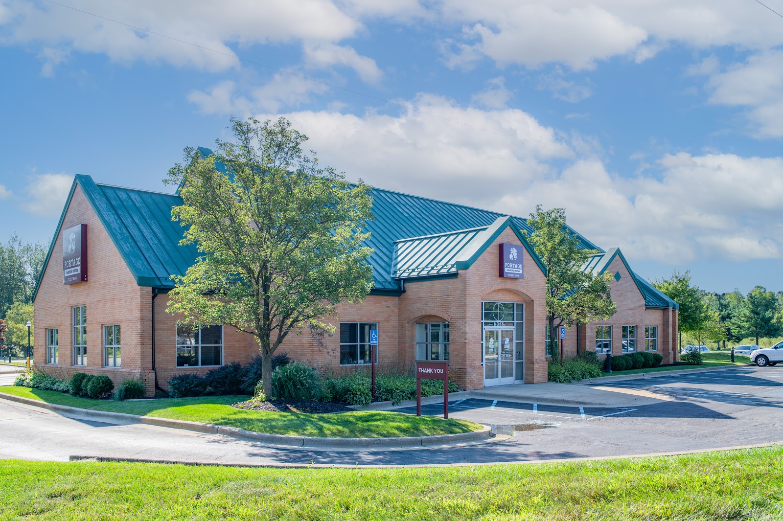 Sturgis Bank – Portage Banking Center in Portage