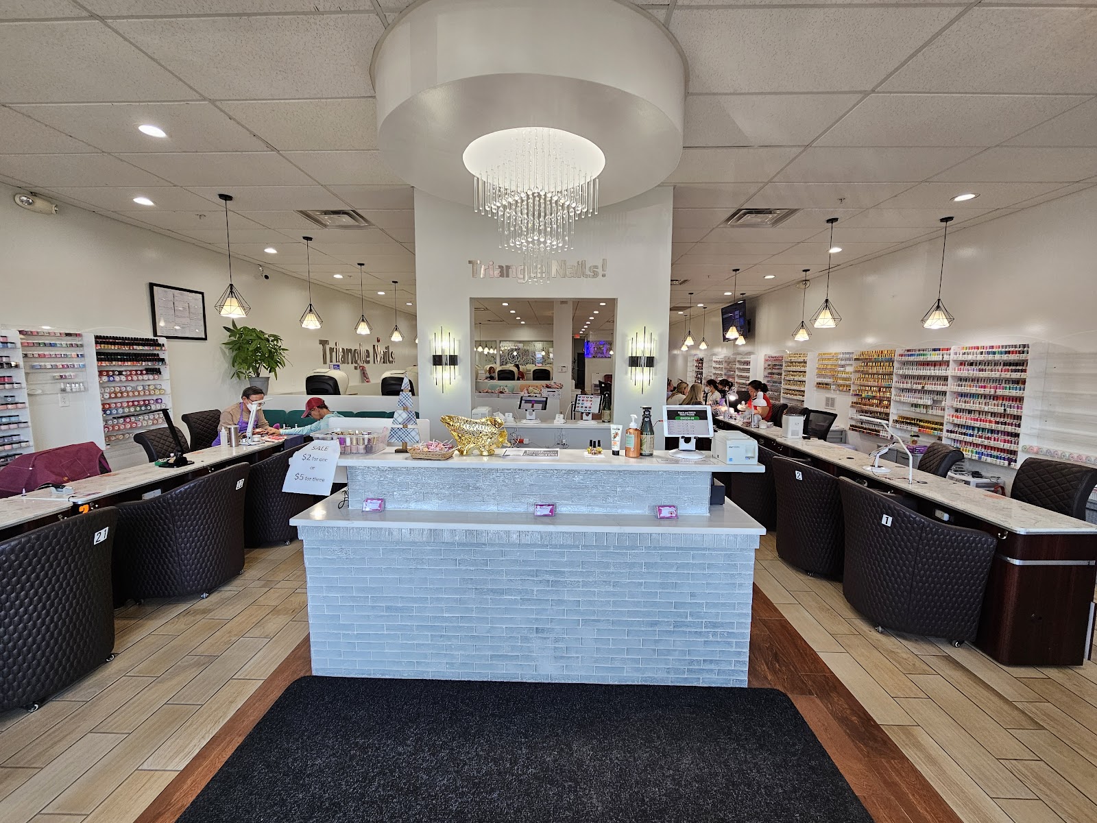 Triangle Nails in Portage